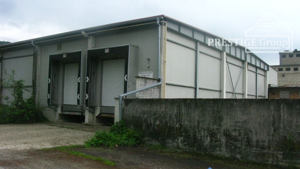 NA PRENÁJOM, areál - prevádzkový objekt s vlastným dvorom a parkoviskom,  Dolné Vestenice.