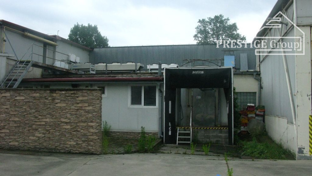 NA PRENÁJOM, areál - prevádzkový objekt s vlastným dvorom a parkoviskom,  Dolné Vestenice.