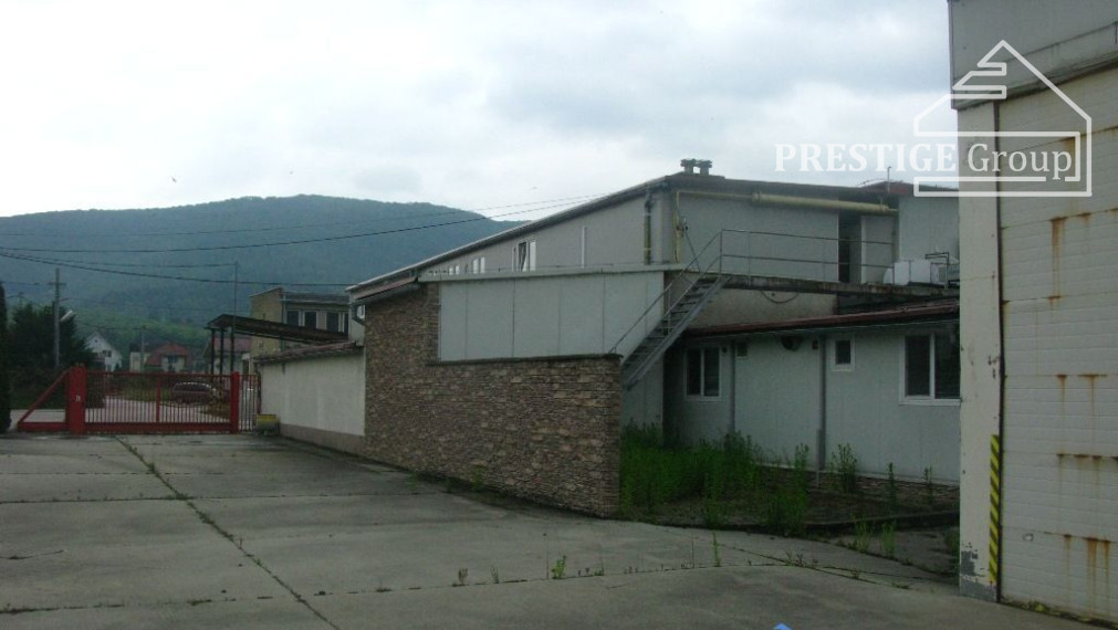 NA PRENÁJOM, areál - prevádzkový objekt s vlastným dvorom a parkoviskom,  Dolné Vestenice.