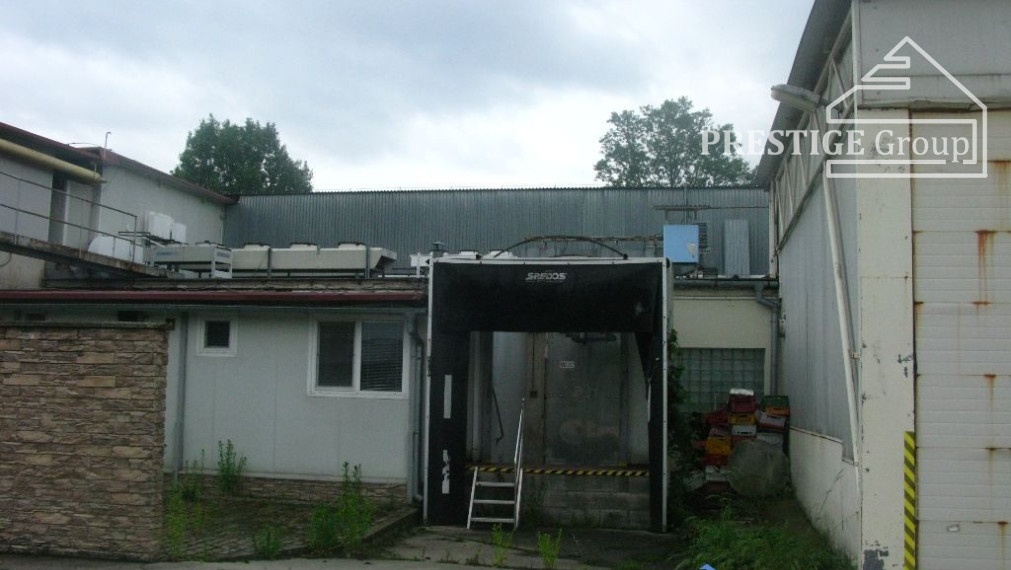 NA PRENÁJOM, areál - prevádzkový objekt s vlastným dvorom a parkoviskom,  Dolné Vestenice.