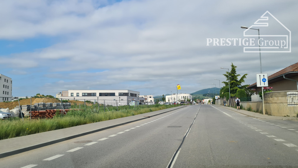 Parkovacie miesto, Vladimíra Predmerského, Trenčín