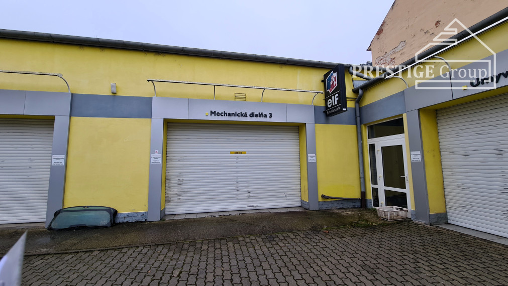 Nebytové priestory na prízemí s rozlohou 235 m²