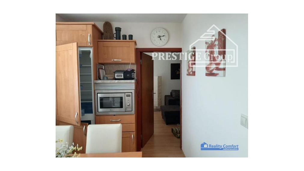 Priestranný 2-izbový byt s 2 balkónmi