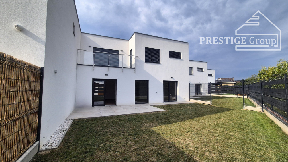 Moderný 4-izbový dom - dokončený interiér, Legionárska ul.