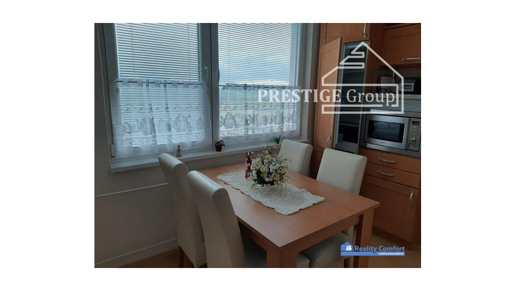 Priestranný 2-izbový byt s 2 balkónmi