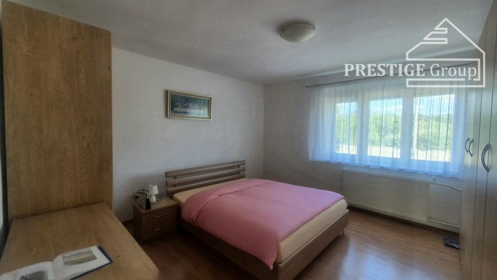 Rodinný dom s veľkým pozemkom v obci Dulov, okres Ilava