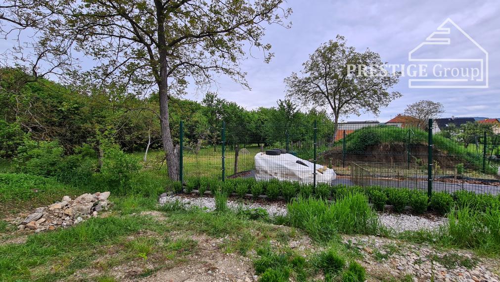 Pozemok na predaj, 939 m², Trenčín - Biskupice