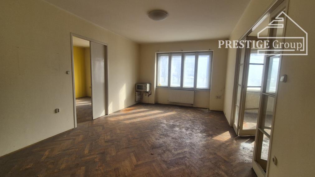 PREDAJ PRIESTRANNÉHO 4-IZBOVÉHO BYTU 126 m² – centrum TRENČÍN