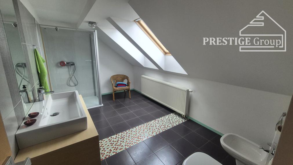 Reprezentatívne kancelárie 80 m² s parkovaním, Opatová