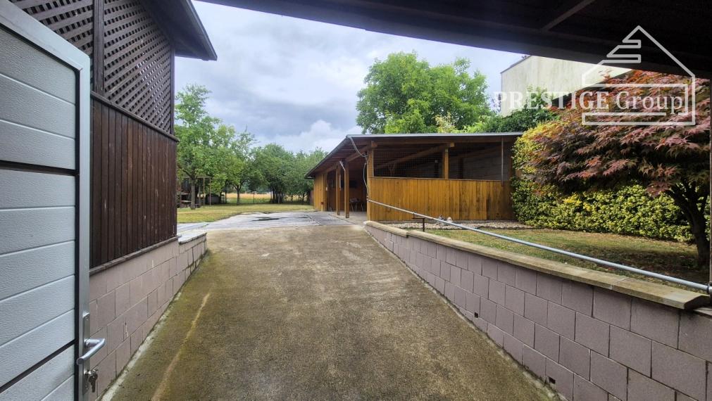 Rodinný dom s veľkým pozemkom v obci Dulov, okres Ilava