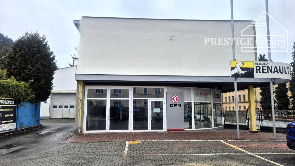 Showroom na prenájom – ideálne pre autá, motorky, Trenčín
