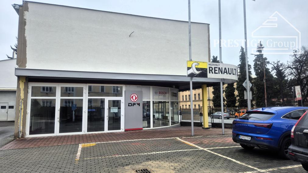 Showroom na prenájom – ideálne pre autá, motorky, Trenčín
