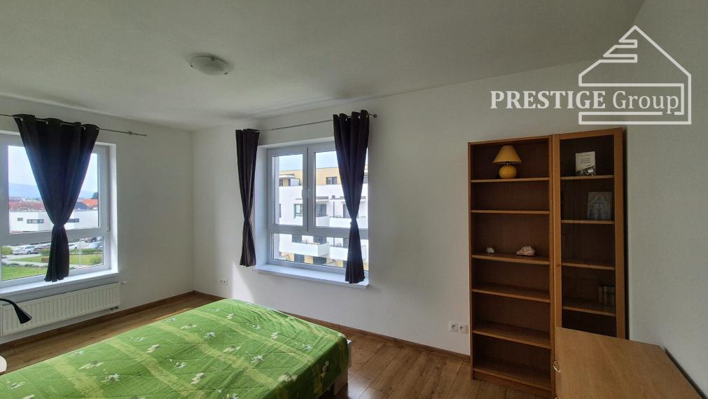 3‑izbový byt v novostavbe – zariadený, balkón, garáž