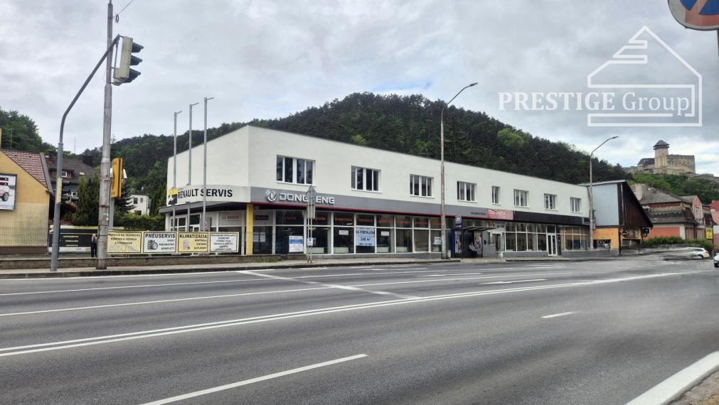 Kancelária 40 m² pri OC MAX