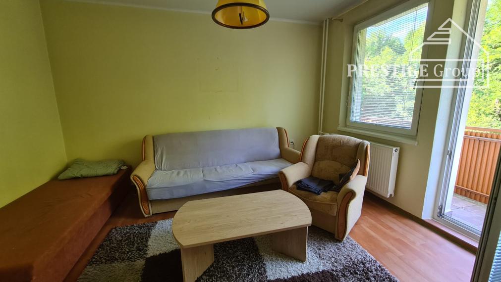 2‑izbový byt s loggiou a parkovaním – Trenčín, Partizánska