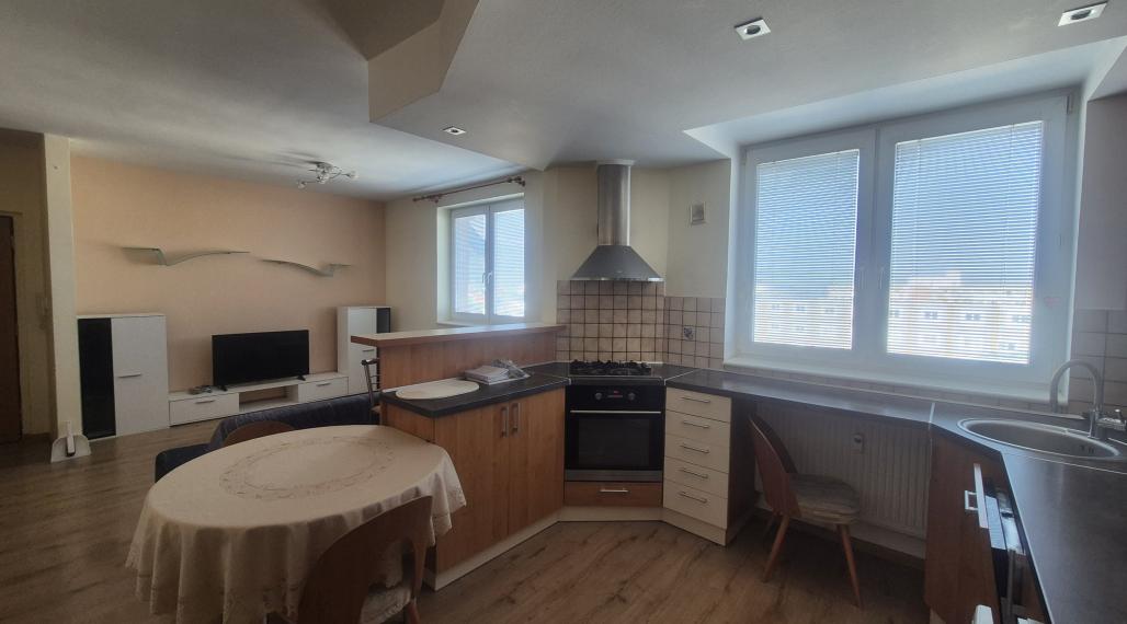 3 izbový byt, klimatizácia, garáž, Bavlnárska ulica, Trenčín