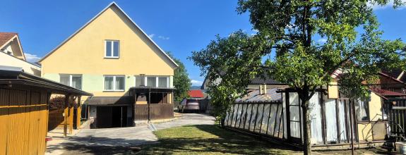 Rodinný dom s veľkým pozemkom v obci Dulov, okres Ilava