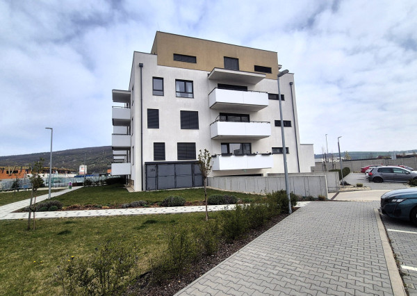 3‑izbový byt v novostavbe, kompletne zariadený, Tramínová